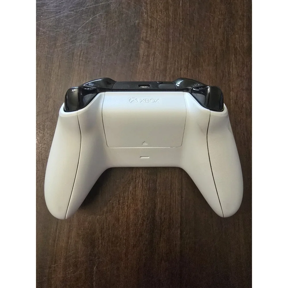 Wireless Microsoft Xbox One Controller - White - Picture 2 of 2